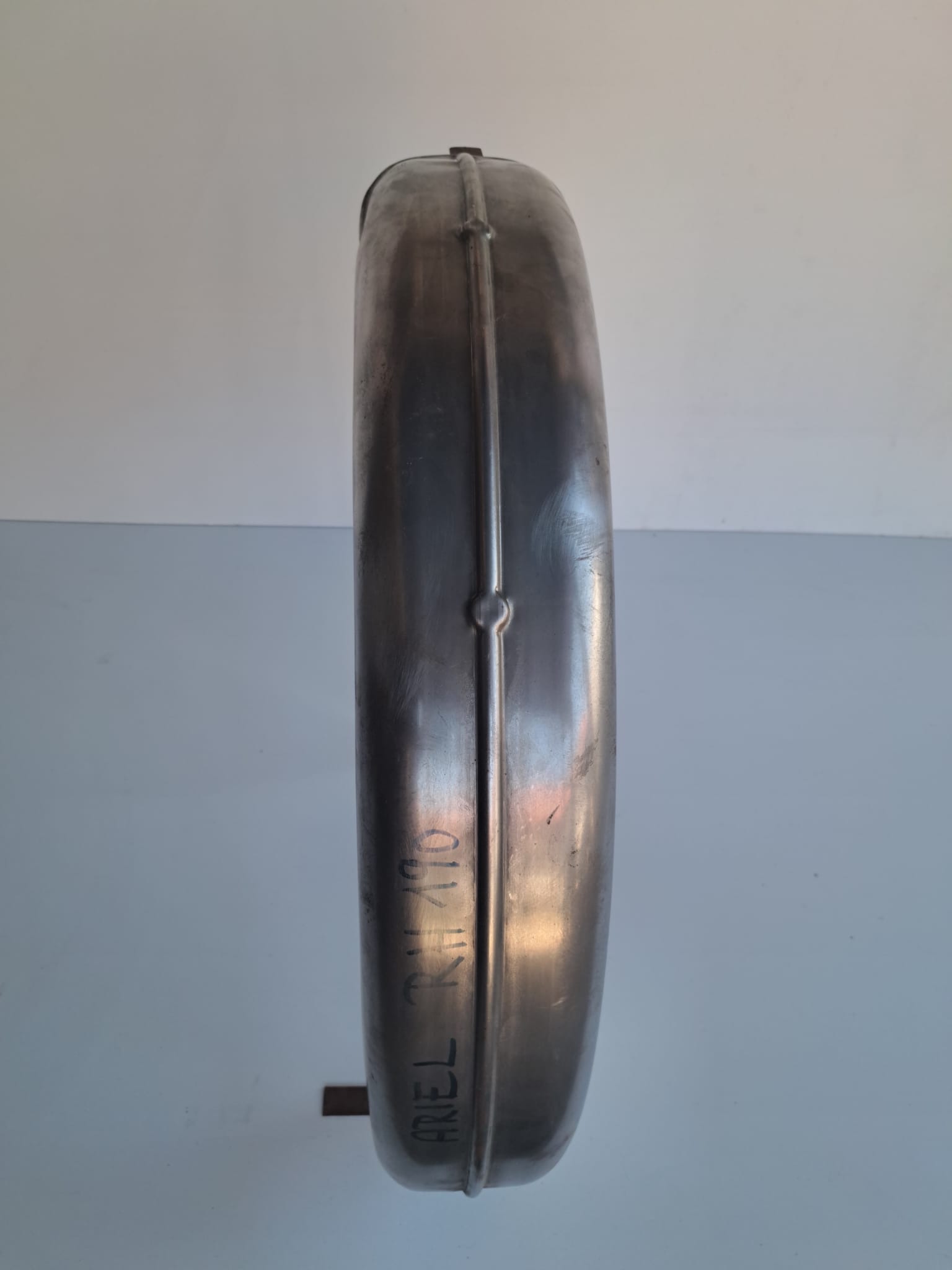 Ariel 250/350/500/1000 (1935–1949) — přední blatník, rozv. 190 mm — obrázek 4